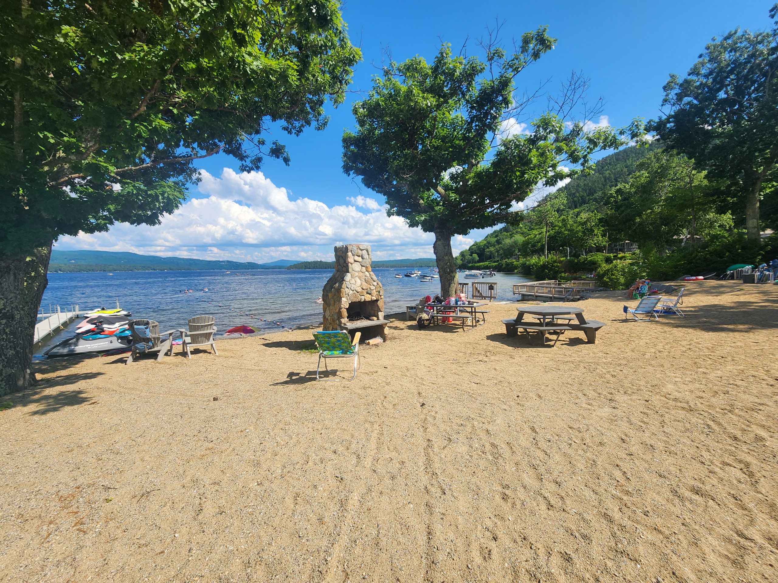 The Ledges, with its 1,500 ft of private, crystal-clear shoreline and superb amenities it’s a natural oasis with breathtaking views.